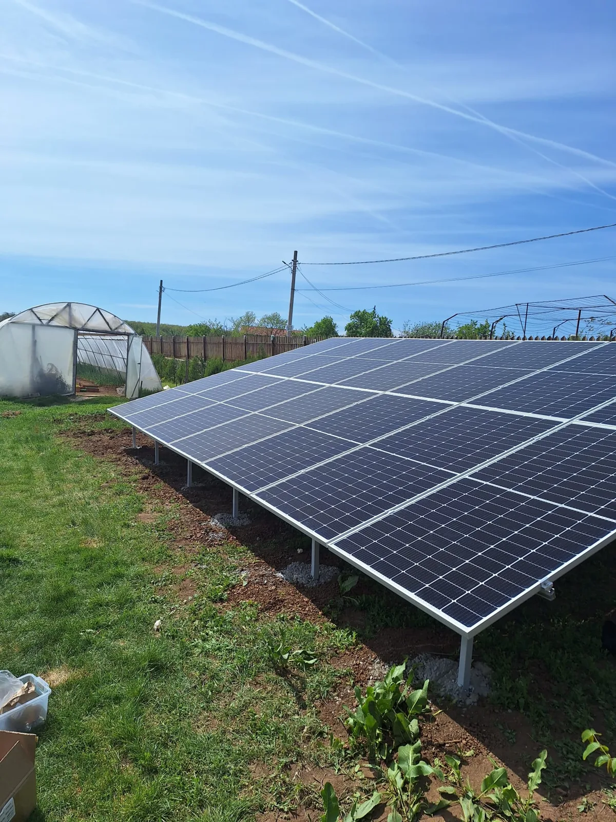Sistem fotovoltaic pe sol